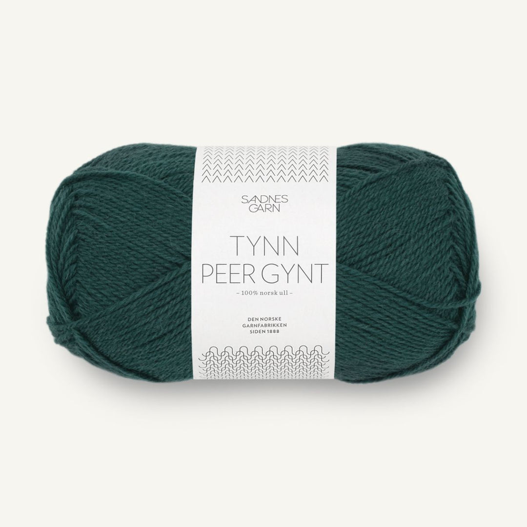 Tynd Peer Gynt garn fra Sandnes Garn Dyb petrol