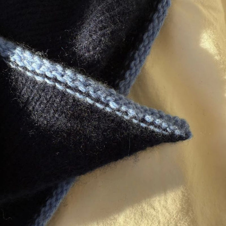 Strikkekit Uma Scarf fra PetiteKnit i Cashmere garn
