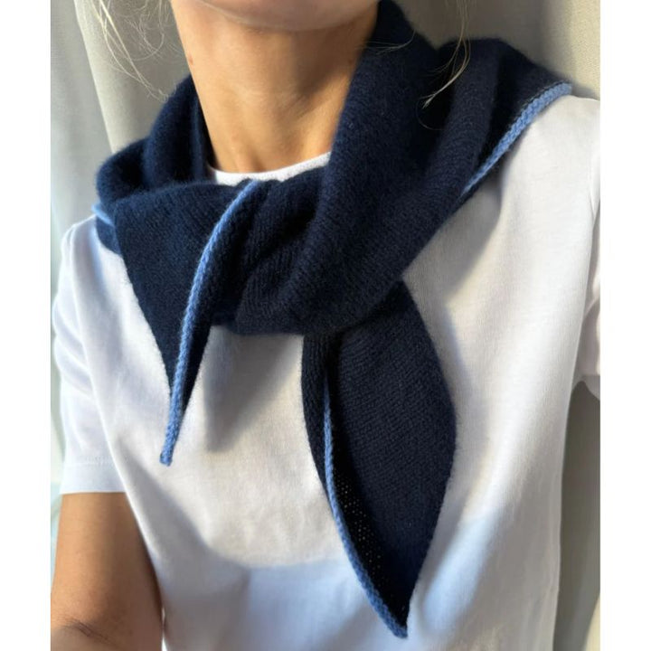 Strikkekit Uma Scarf fra PetiteKnit i Cashmere garn