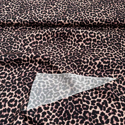 Fast viscose satin med leopard print