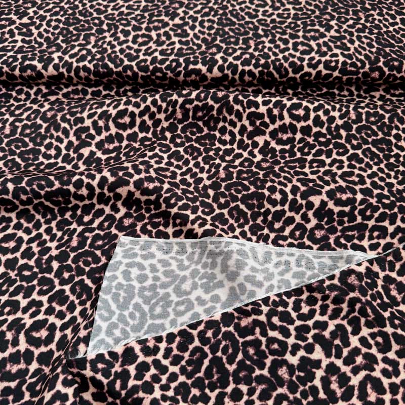 Fast viscose satin med leopard print