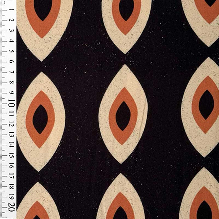 Fast viscose med skiftende geometrisk print