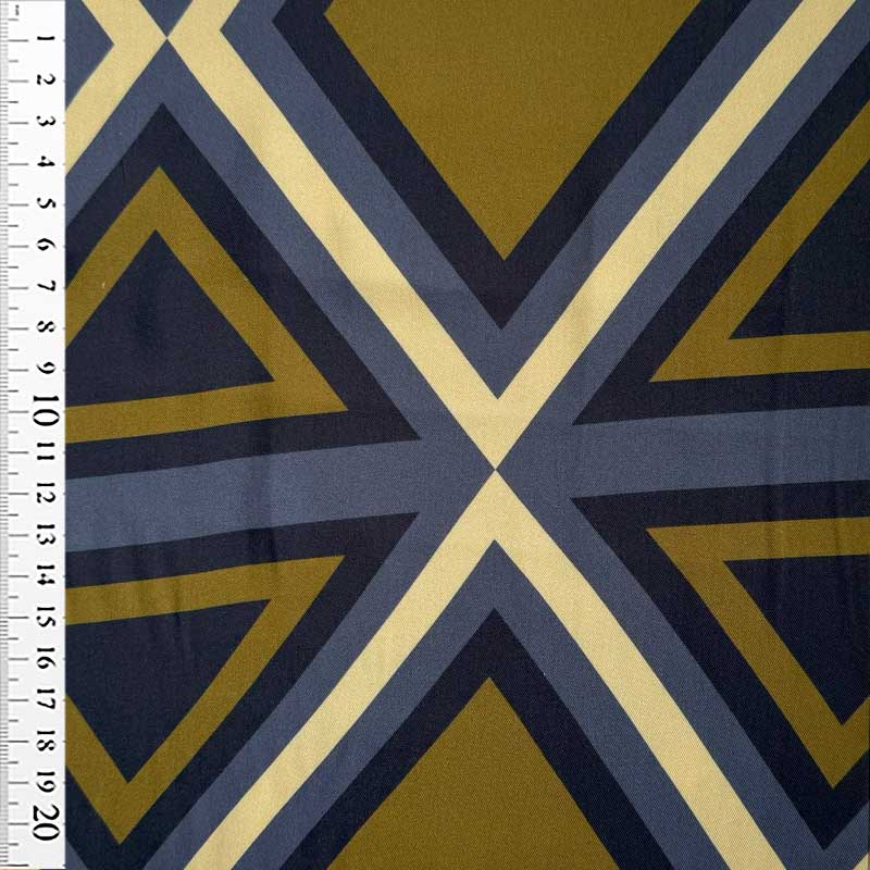 Fast viscose med geometriske krydser og trekanter