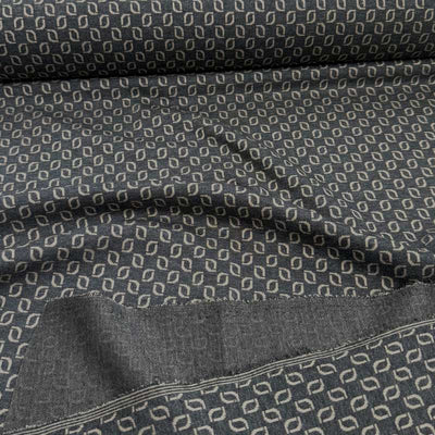 Vinter jersey med geometriske felter i beige på grå bund