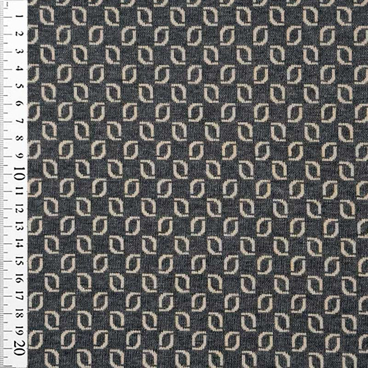 Vinter jersey med geometriske felter i beige på grå bund