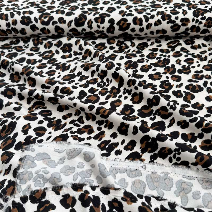 Fast viscose med lille leopard mønster