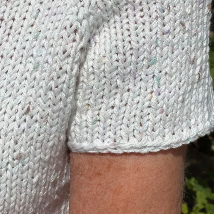 Strikkekit Wave Tee fra PetiteKnit i Line garn