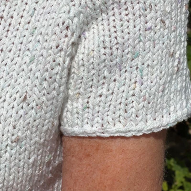 Strikkekit Wave Tee fra PetiteKnit i Line garn