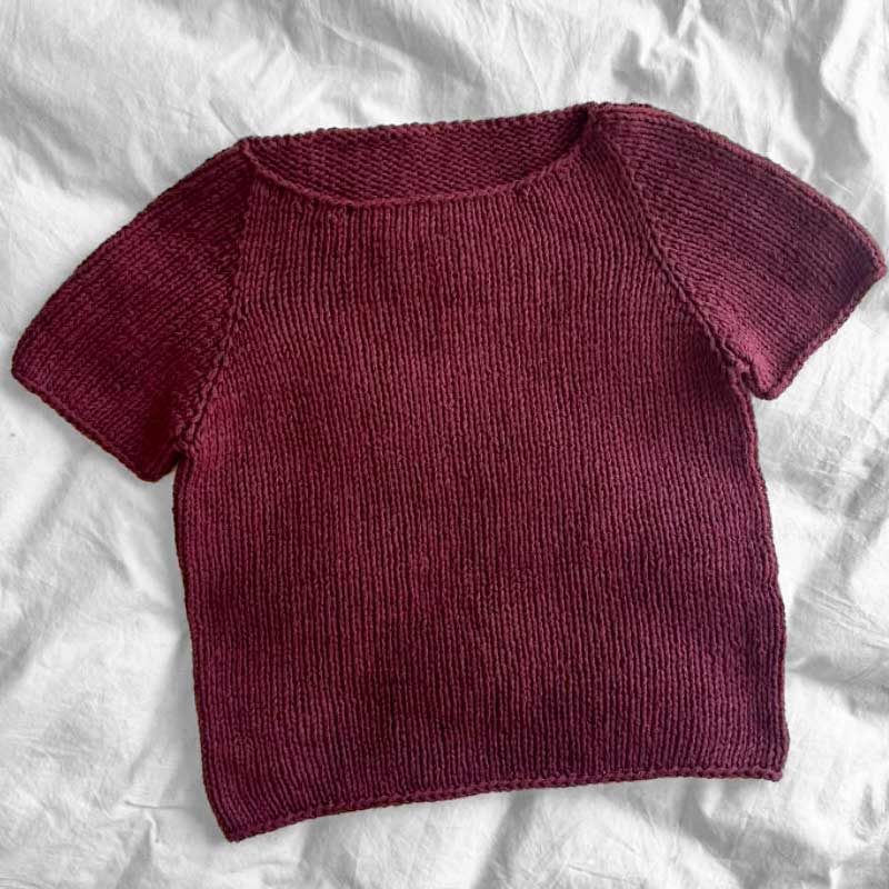Strikkekit Wave Tee fra PetiteKnit i Line garn