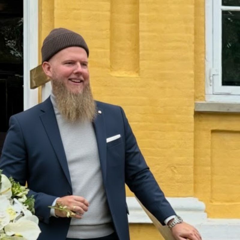 Strikkekit Weekend hue fra PetiteKnit i Peer Gynt