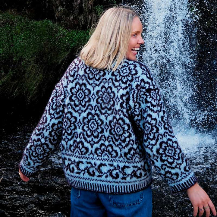 Wild Bloom Sweater i Daisy og Brushed Alpaca Silk