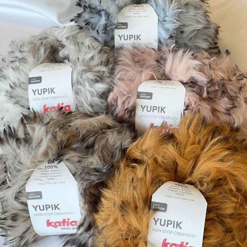Strikkekit Nem vinterhue i Yupik fra Katia