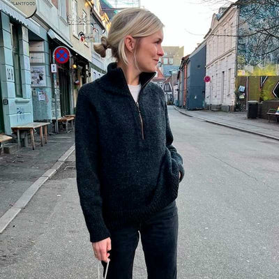 Zipper Sweater Light fra PetiteKnit (Opskrift i fysisk papirudgave)