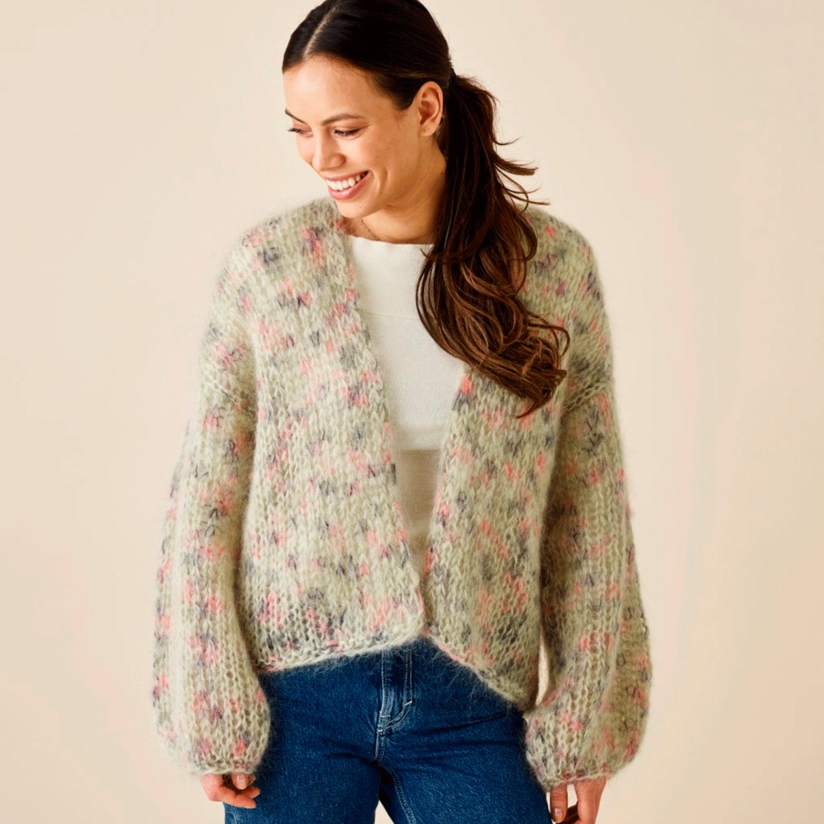 Bella Color cardigan med isyede ærmer i 2 tråde