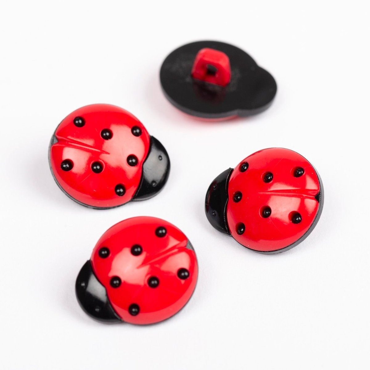 Børneknap fra Drops Ladybug 18 mm