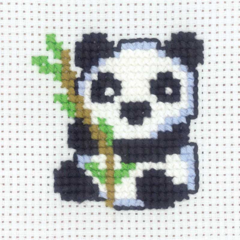 Broderikit Panda fra Permin