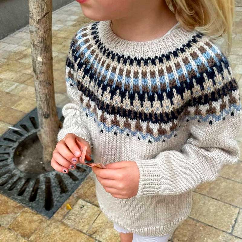 Celeste Sweater junior fra PetiteKnit (Opskrift i fysisk papirudgave)