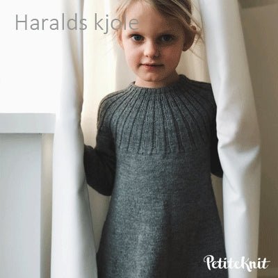 Haralds Kjole fra PetiteKnit (Opskrift i fysisk papirudgave) - KreStoffer