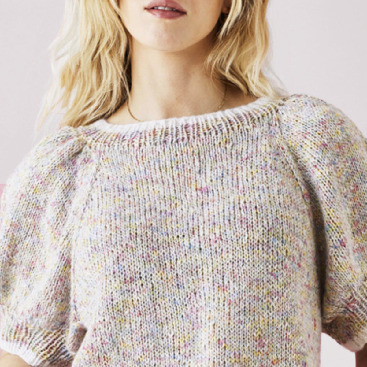Iris & Hannah Raglanbluse med puffærmer fra Permin