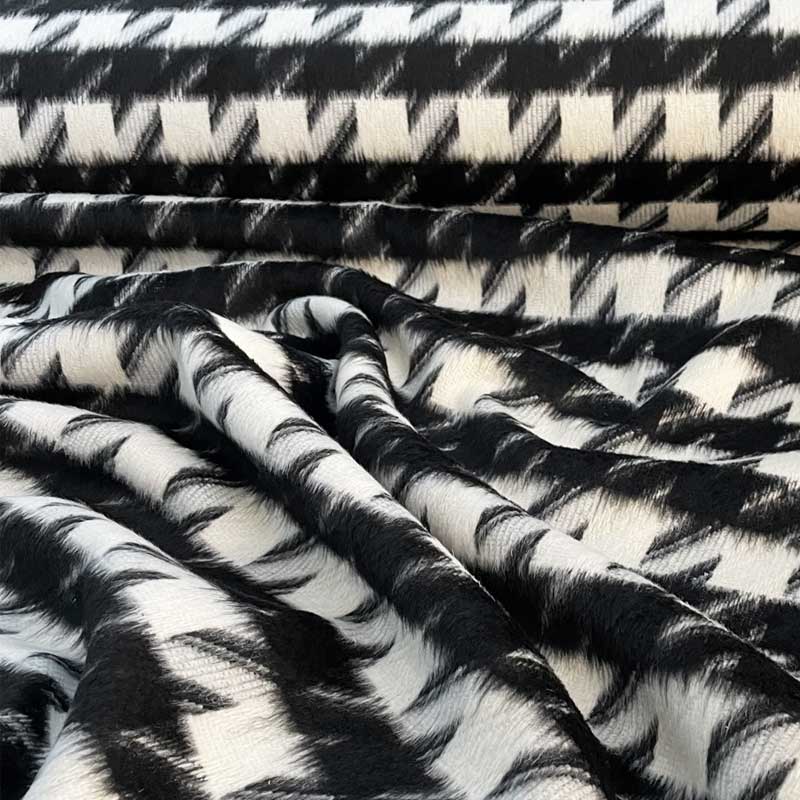 Italiensk uldvare med tern sort/hvid