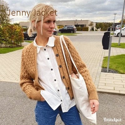 Jenny Jacket fra PetiteKnit (Opskrift i fysisk papirudgave) - KreStoffer