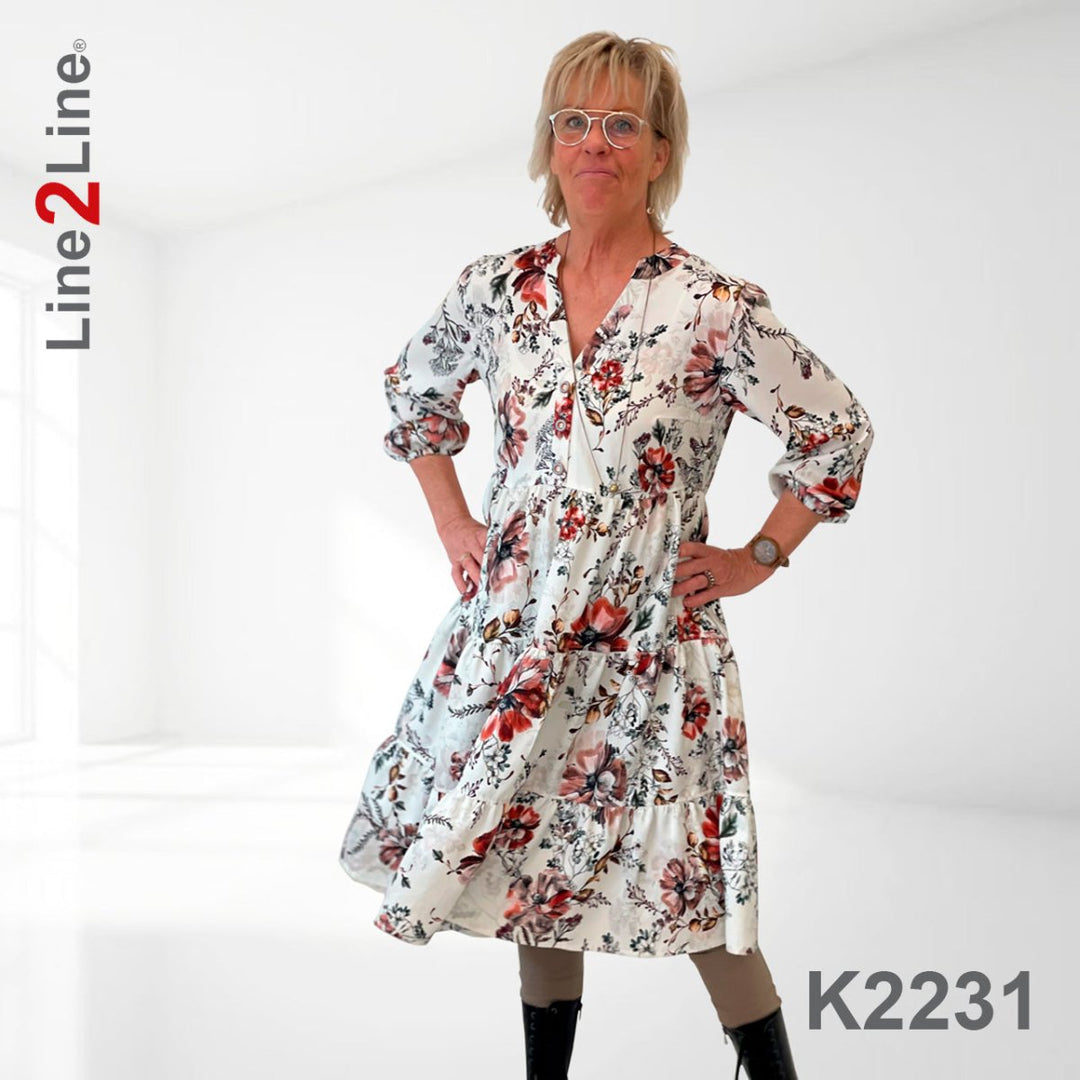 Line2Line K2231 Skjortekjole med flæser og krave