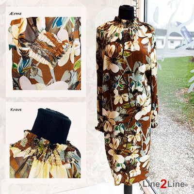 Line2Line K2236 Raglan kjole med smock krave - KreStoffer