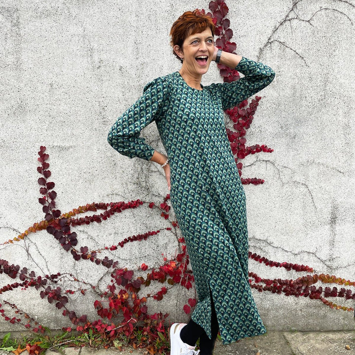 Line2Line K2269 Kjole med vingepufærme og krave