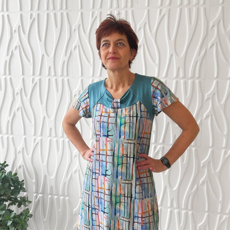 Line2Line K2273 Kjole med knudeeffekt og vidde - KreStoffer