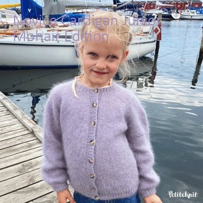 Novice Cardigan Junior Mohair Edition (Opskrift i fysisk papirudgave)