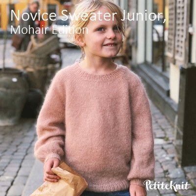 Novice Sweater Junior, Mohair Edition fra PetiteKnit (Opskrift i fysisk papirudgave) - KreStoffer