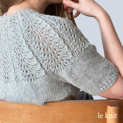 Palme Tee bluse fra Le Knit (Opskrift i fysisk papirudgave) - KreStoffer