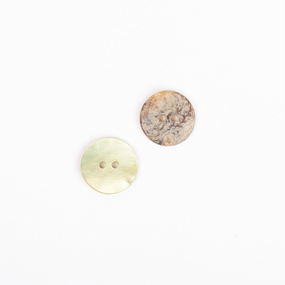 Perlemorsknap fra Drops avocado 15 mm