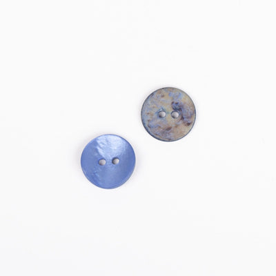 Perlemorsknap fra Drops, blå 15 mm - KreStoffer