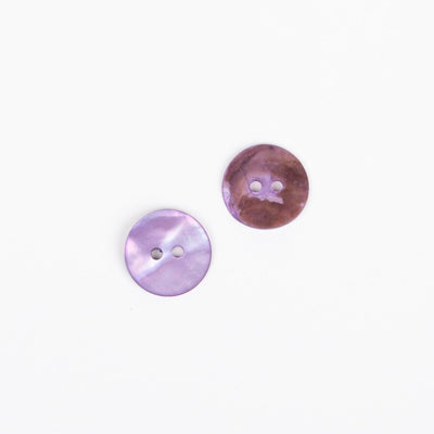 Perlemorsknap fra Drops, lilla 15 mm - KreStoffer