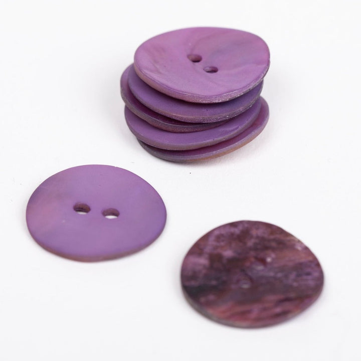Perlemorsknap fra Drops lilla 20 mm