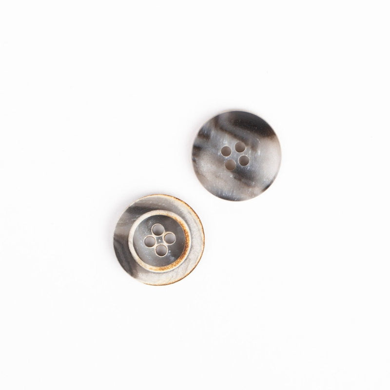 Plastikknap fra Drops, Mocha 18 mm - KreStoffer