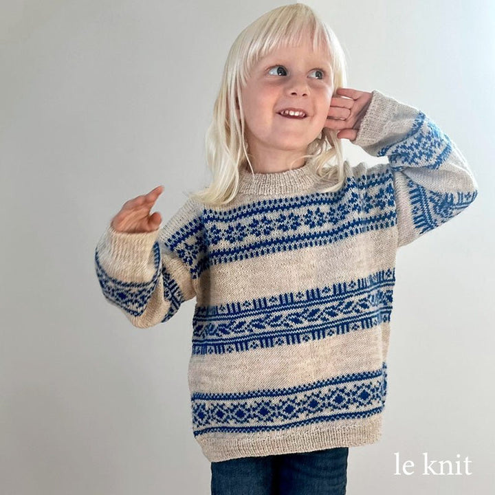 Porcelain sweater junior fra Le Knit (Opskrift i fysisk papirudgave)