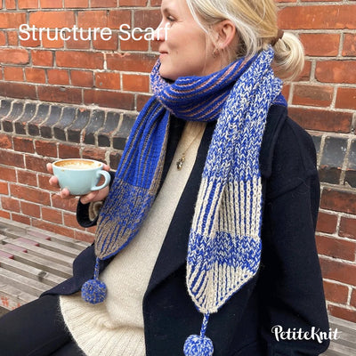 Structure Scarf fra PetiteKnit (Opskrift i fysisk papirudgave) - KreStoffer