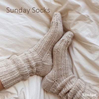 Sunday Socks fra PetiteKnit (Opskrift i fysisk papirudgave) - KreStoffer