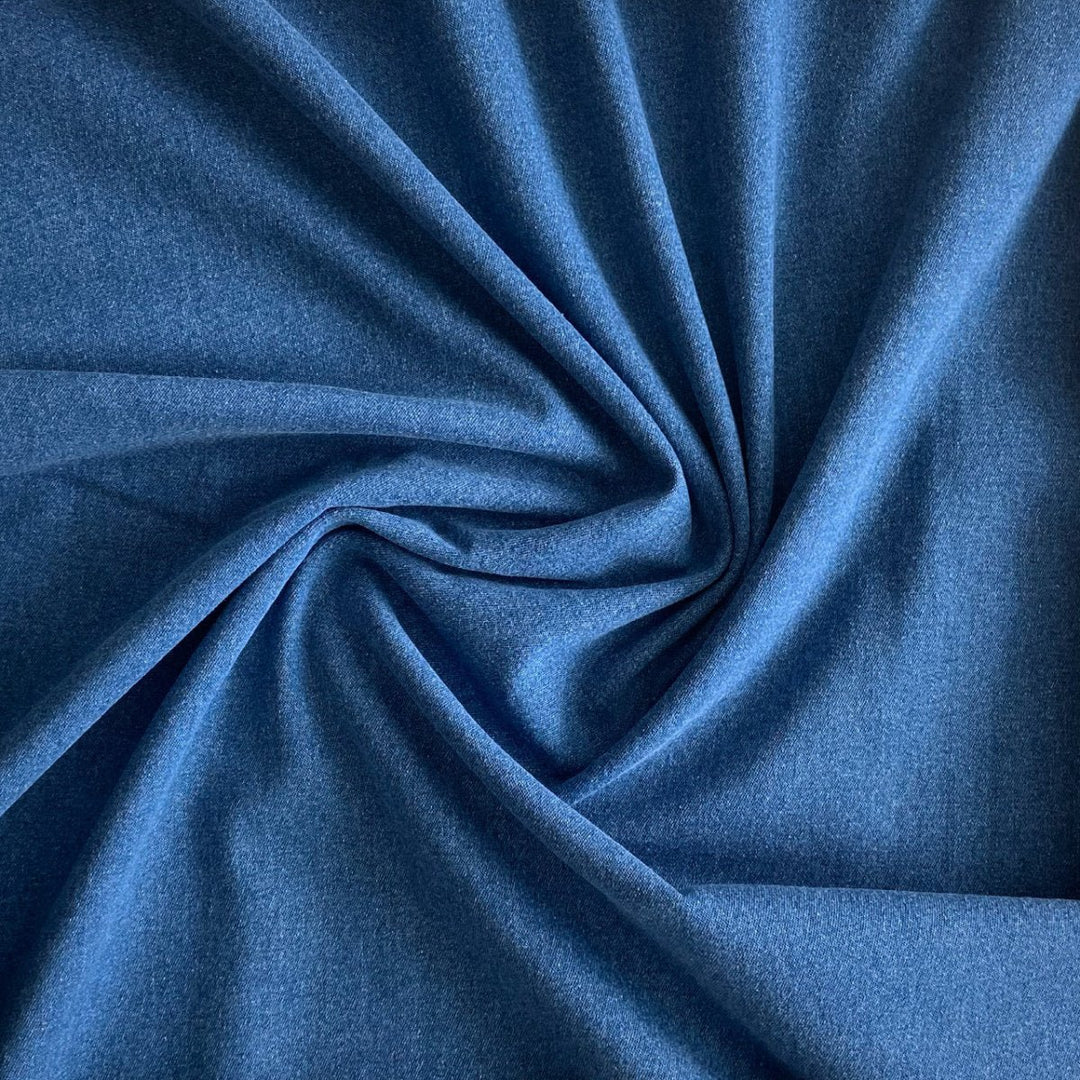 Ensfarvet denim med lidt stræk mellemblå