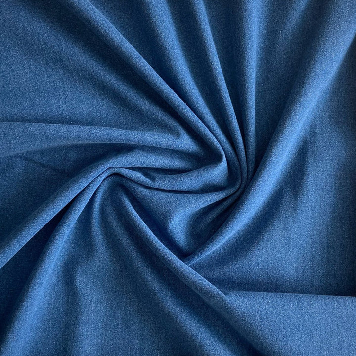 Ensfarvet denim med lidt stræk mellemblå